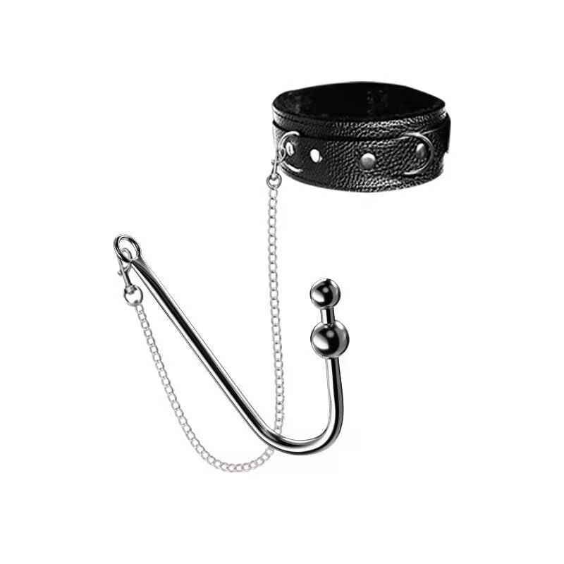 Double bead hook restraint kit with choker and connecting chain.