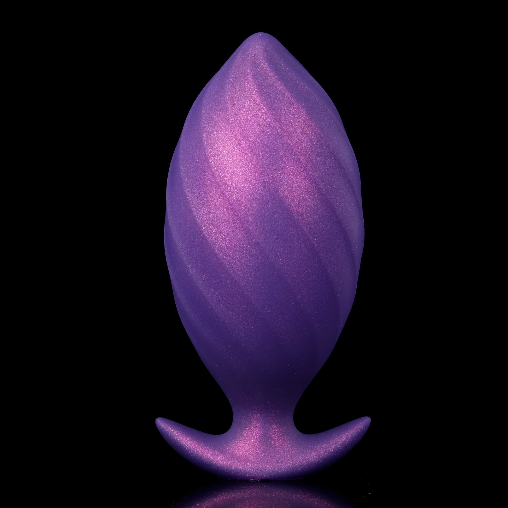 The inflated view of the shimmering purple silicone anal plug highlights its maximum widening capacity for advanced pleasure.
