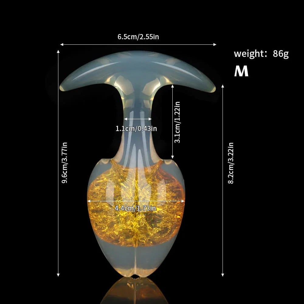 Size and weight measurements for the medium-sized golden amber crackle-core plug with glowing semi-translucent stem